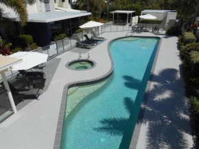 Гостиница The Waterford Prestige Apartments  Калундра